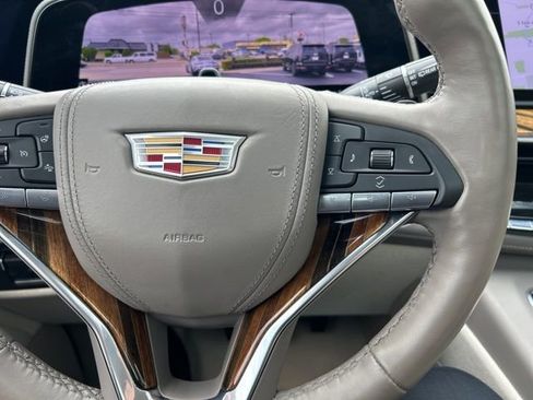 Used 2023 Cadillac Escalade Sport Platinum AWD/4WD image 14