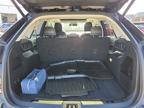 Used 2023 Ford Edge SEL w/ Convenience Package AWD/4WD image 8