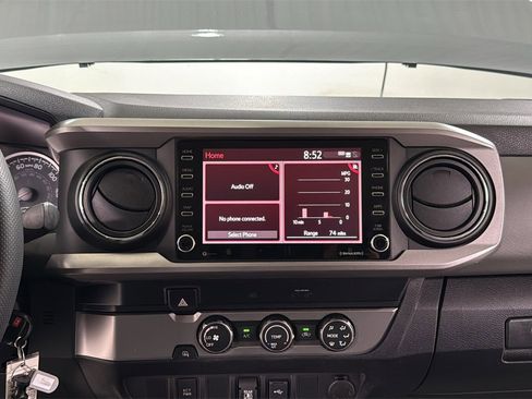 Used 2020 Toyota Tacoma SR5 image 10