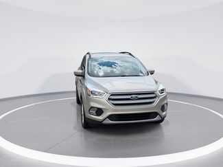 Used 2018 Ford Escape SEL FWD video 1