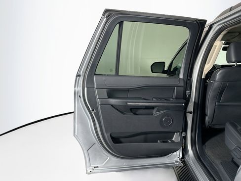 Used 2024 Ford Expedition Max XLT image 26