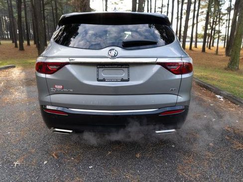 Used 2024 Buick Enclave Essence w/ Sport Touring Edition image 4