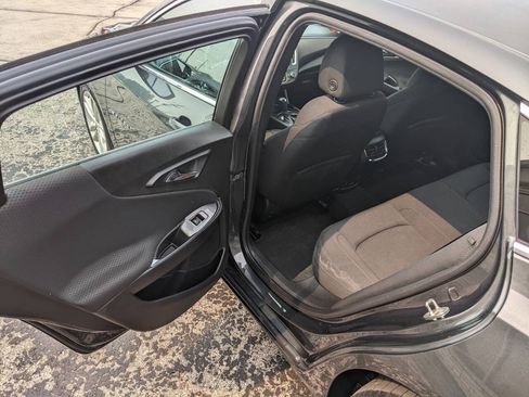 Used 2016 Chevrolet Malibu LT FWD image 11