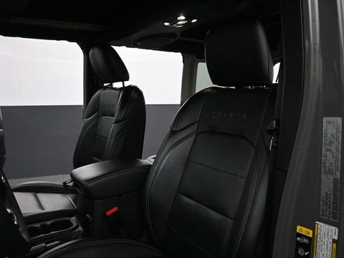 Used 2023 Jeep Wrangler Unlimited Sahara w/ Cold Weather Group image 11