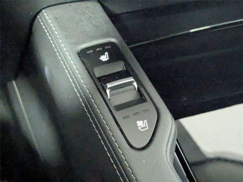 Used 2022 Kia Telluride EX w/ EX Premium Package FWD image 25