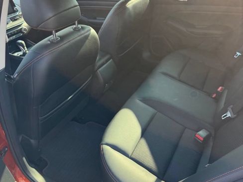 Used 2019 Nissan Altima 2.5 SR FWD image 8