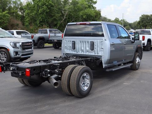 New 2026 GMC Sierra 3500 SLE w/ SLE Convenience Package AWD/4WD image 5
