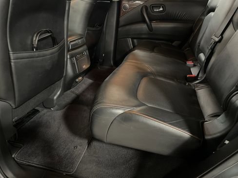 Used 2017 Nissan Armada Platinum w/ Interior Lighting Package image 12