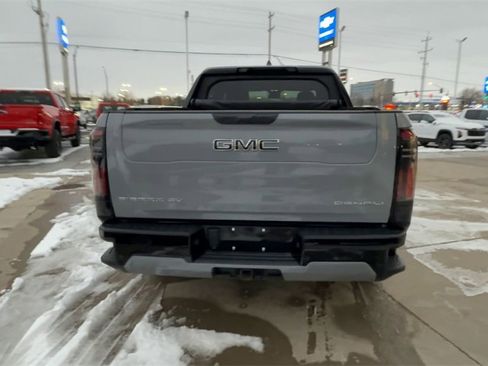 Used 2024 GMC Sierra EV Denali image 7