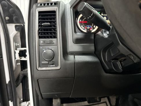 Used 2018 RAM 4500 Tradesman w/ Chrome Appearance Group AWD/4WD image 18