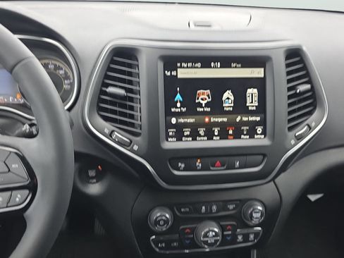 Used 2023 Jeep Cherokee Altitude Lux w/ Mopar Interior Package AWD/4WD image 30