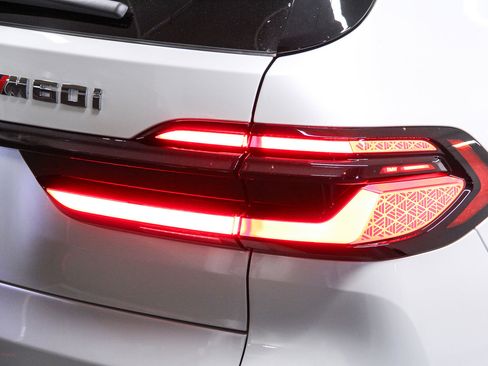 New 2026 BMW X7 M60i w/ Executive Package AWD/4WD image 7