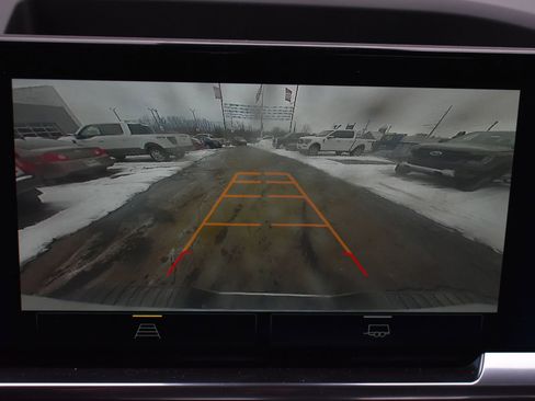 Used 2024 Chevrolet Silverado 2500 LT w/ Convenience Package image 25