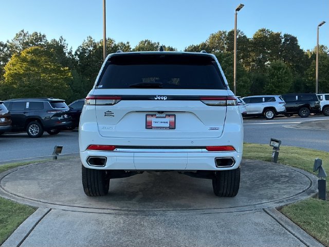 Used 2023 Jeep Grand Cherokee Overland w/ Adv Protech Group III AWD/4WD image 6