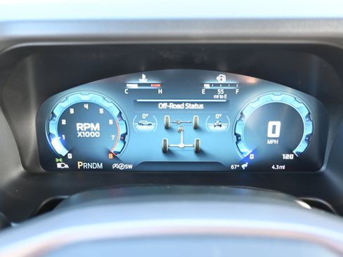 New 2025 Ford Bronco 4-Door image 19