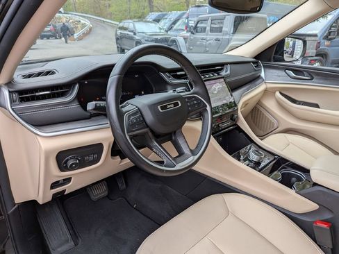 Certified 2022 Jeep Grand Cherokee Limited AWD/4WD image 14