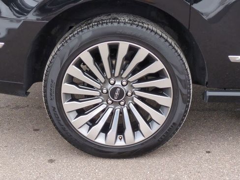 Used 2019 Lincoln Navigator L Reserve w/ Cargo Package image 13