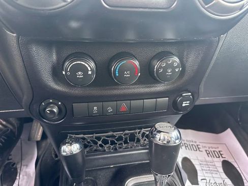 Used 2014 Jeep Wrangler Unlimited Sport w/ Quick Order Package 24S AWD/4WD image 3