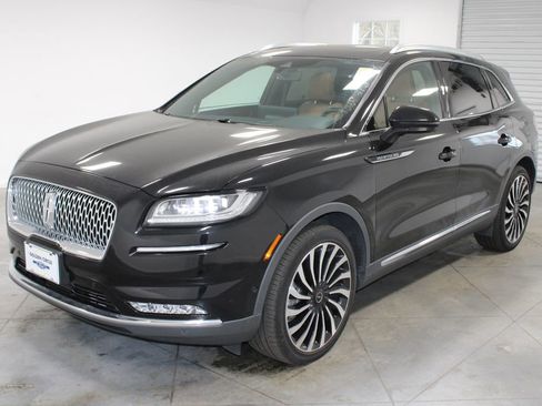 Used 2023 Lincoln Nautilus Black Label w/ Cargo Utility Package image 4