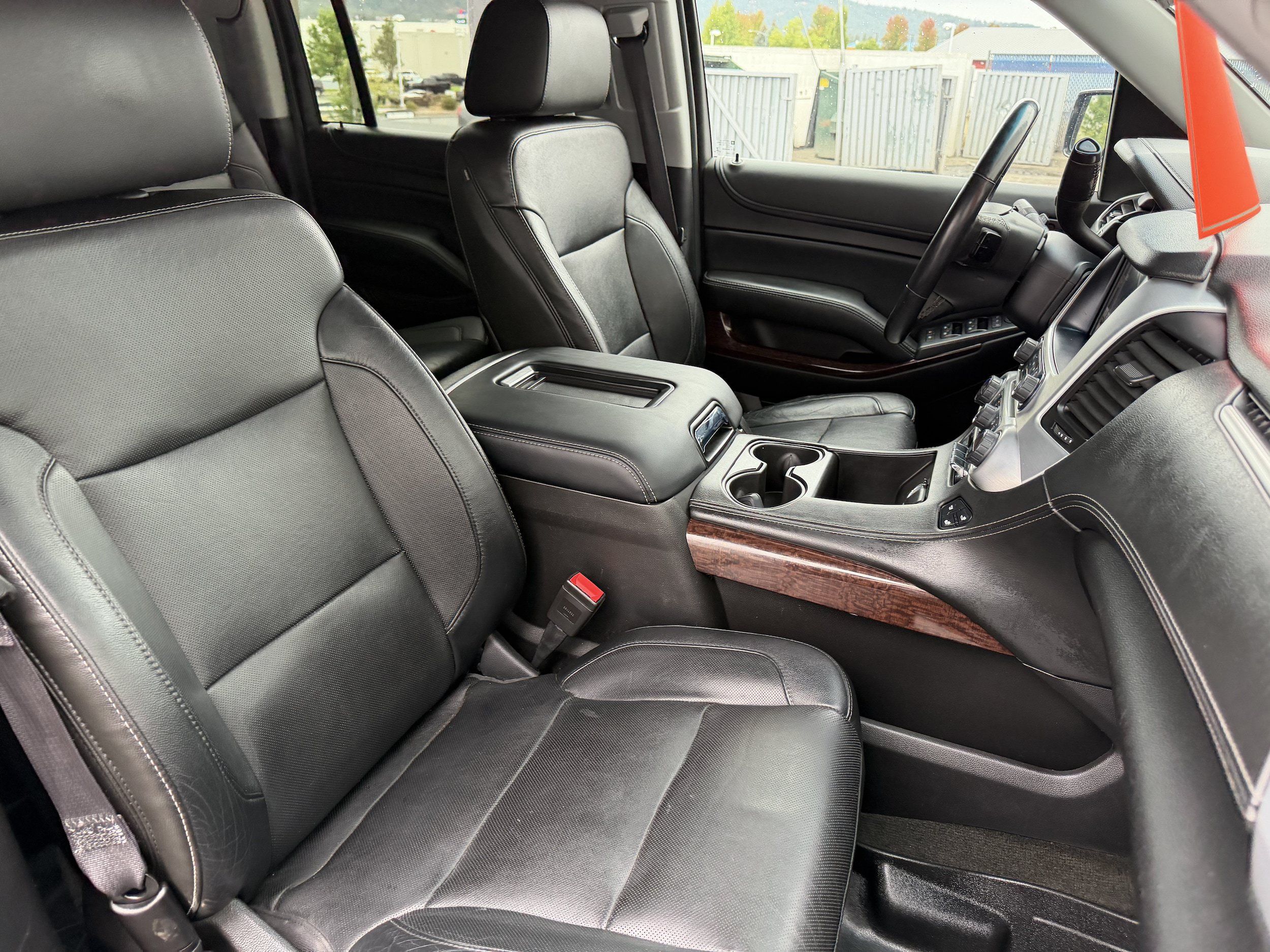 Used 2016 GMC Yukon XL SLT w/ Open Road Package AWD/4WD image 36