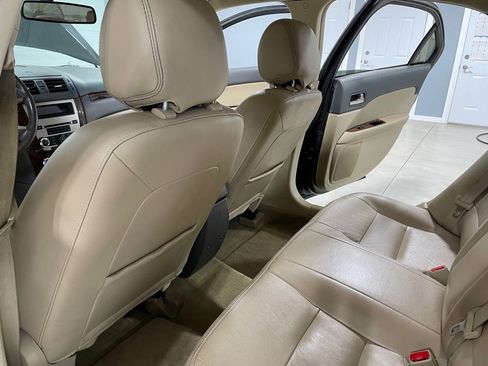 Used 2012 Ford Fusion SEL image 15