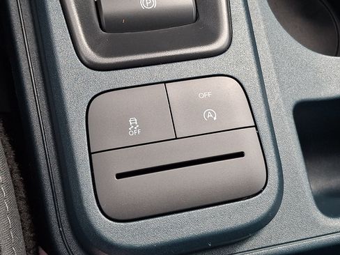 Used 2026 Ford Maverick XL AWD/4WD image 25
