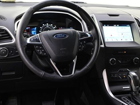 Used 2017 Ford Edge SEL w/ Equipment Group 201A AWD/4WD image 12