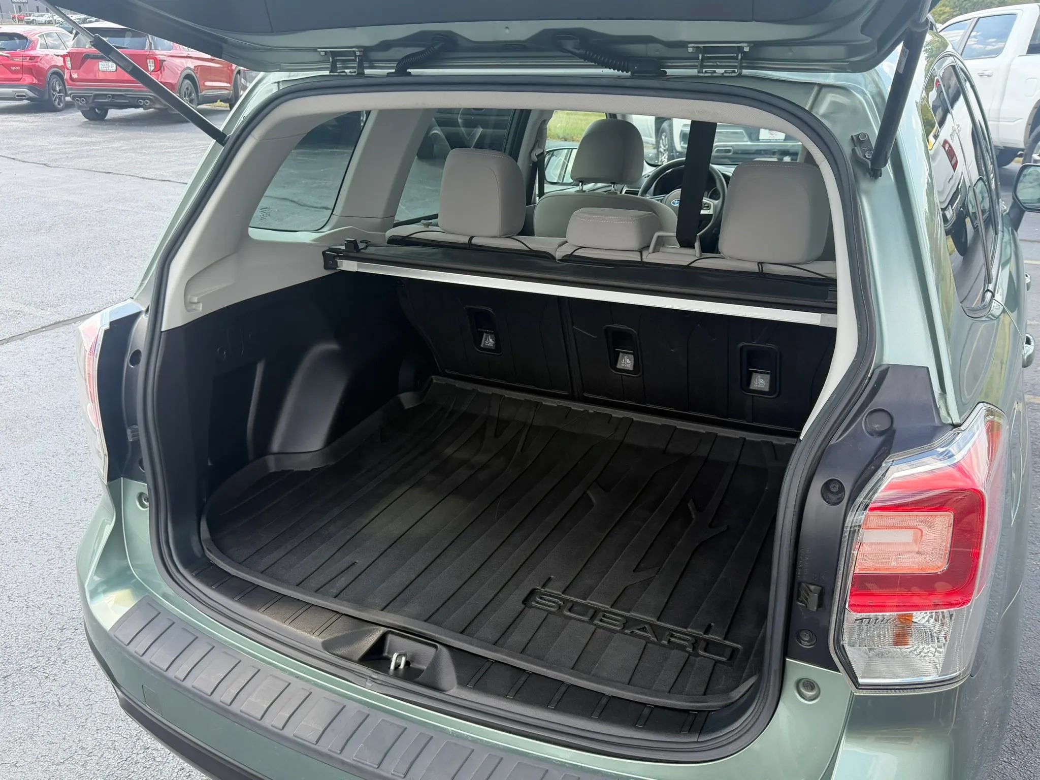 Used 2018 Subaru Forester 2.5i Premium w/ All-Weather Package AWD/4WD image 60