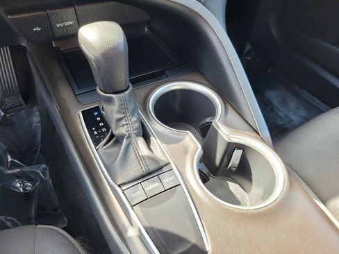 Used 2023 Toyota Camry LE w/ Convenience Package FWD image 22