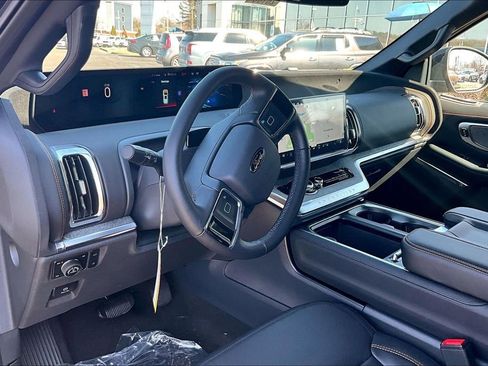 New 2026 Ford Expedition Tremor image 6