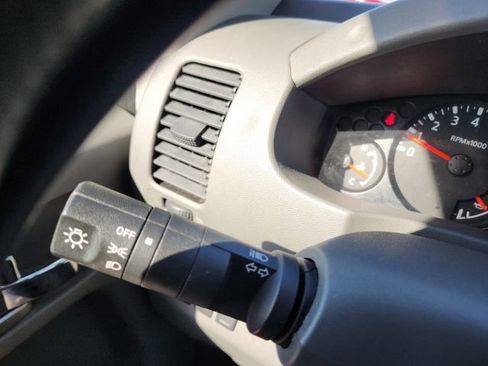 Used 2019 Nissan Frontier SV image 22