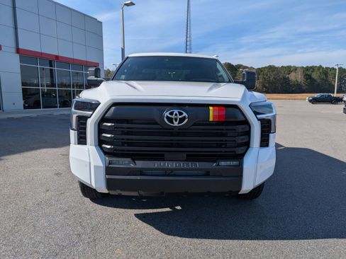 New 2026 Toyota Tundra 4x4 CrewMax image 8