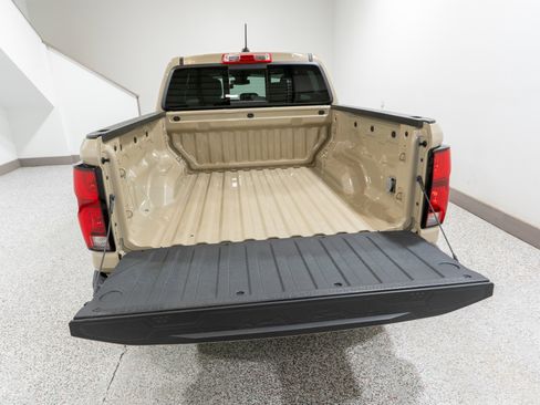 Used 2023 Chevrolet Colorado Z71 w/ Advanced Trailering Package image 11