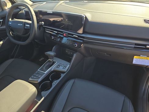 New 2026 Kia Sportage SX FWD image 14