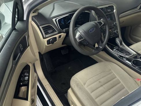 Used 2013 Ford Fusion SE FWD image 7