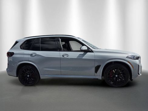Used 2026 BMW X5 xDrive40i w/ M Sport Package AWD/4WD image 8