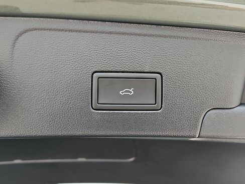 New 2026 Volkswagen Atlas Cross Sport SEL Premium R-Line image 7