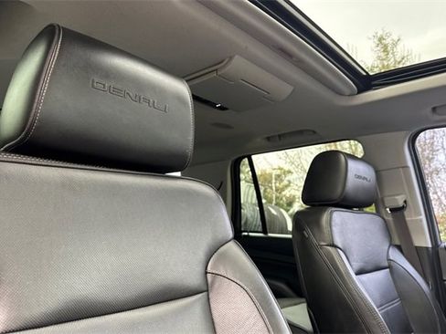 Used 2015 GMC Yukon Denali w/ Premium Package image 18