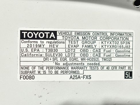 Used 2019 Toyota RAV4 Limited image 28