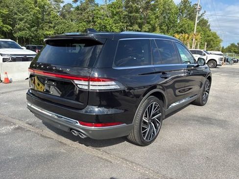 Certified 2025 Lincoln Aviator Reserve w/ Equipment Group 201A AWD/4WD image 3