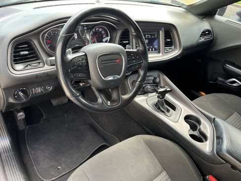 Used 2023 Dodge Challenger R/T RWD image 10