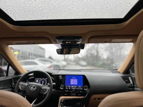 Used 2025 Lexus NX 250 FWD w/ Premium Package image 7