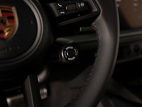 New 2026 Porsche Cayenne S image 21