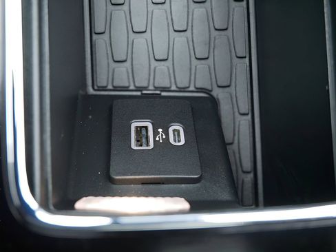 Used 2023 Lincoln Aviator AWD w/ Premium Package image 28
