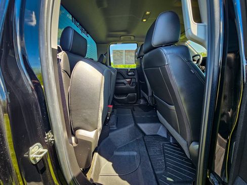 Used 2018 GMC Sierra 1500 SLT AWD/4WD image 35