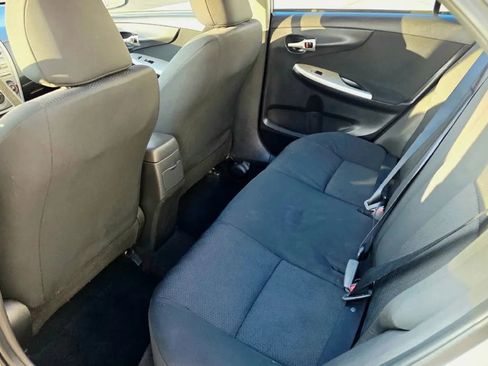 Used 2010 Toyota Corolla S image 10