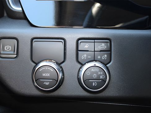 Used 2024 GMC Sierra 1500 SLT image 20