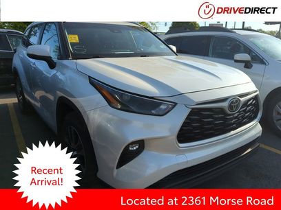 Used 2023 Toyota Highlander XLE