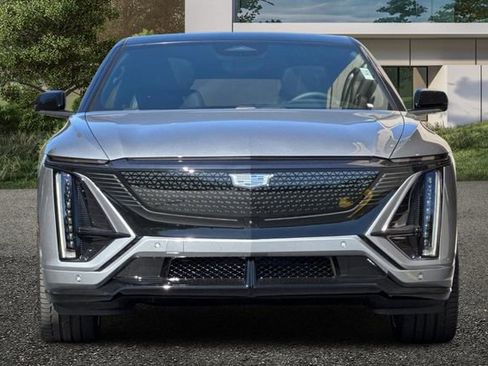 New 2026 Cadillac Lyriq V image 9