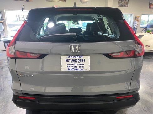 Used 2024 Honda CR-V LX image 14